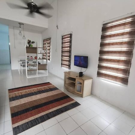 As'Cattleya Homestay Σεπάνγκ Εξωτερικό φωτογραφία